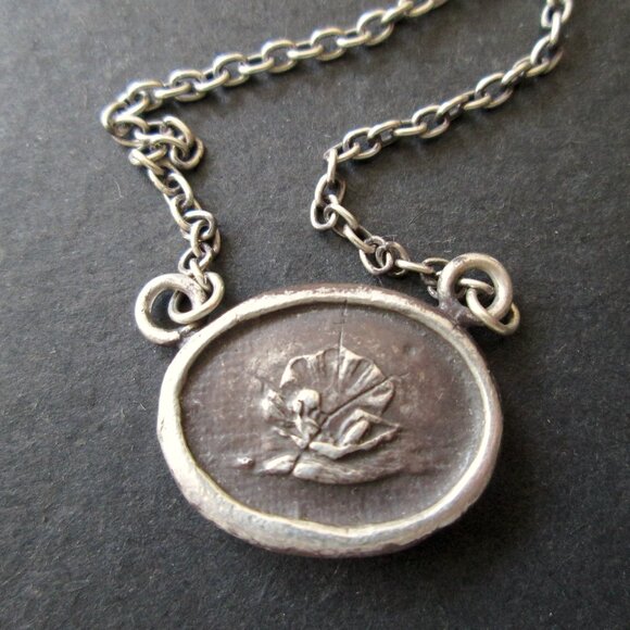 PYRRHA Design Wax Seal Birth Of Venus Pendant Necklace Sterling Silver 925 - Picture 14 of 15